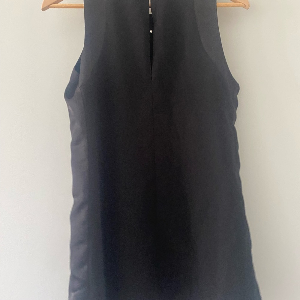 White house black market top